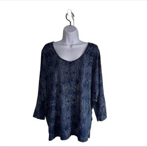 White House Black Market Blue Reptile Snake Print Top Dolman Sleeves Size Large